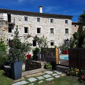 le-mas-de-la-musardiere.hotels-rhonealpes.com/