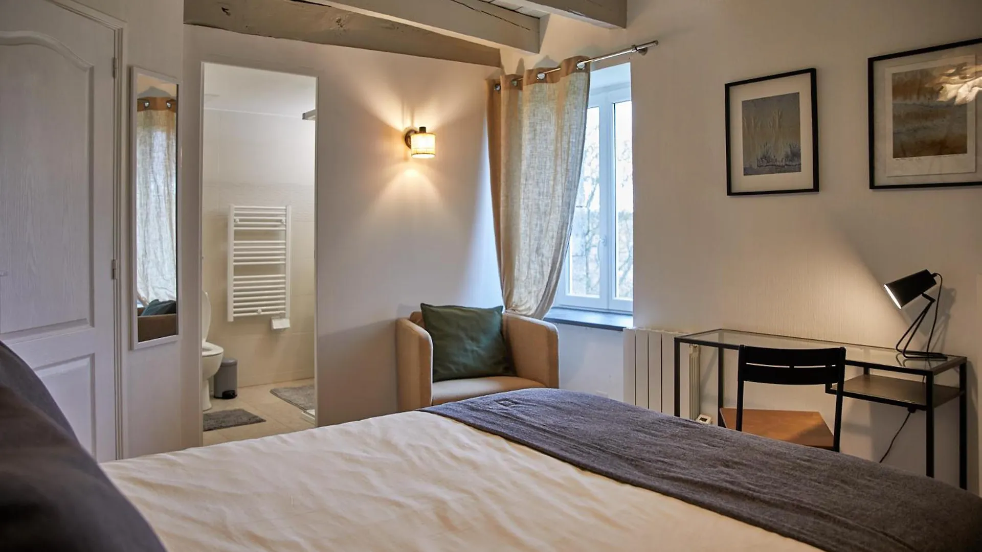 La Breizhidence Bed & Breakfast Combourg France